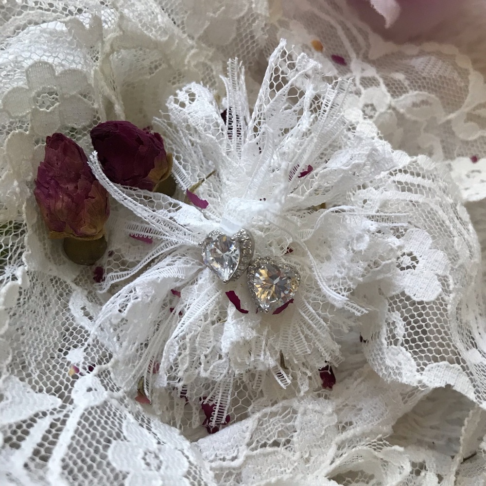 diamond heart earrings